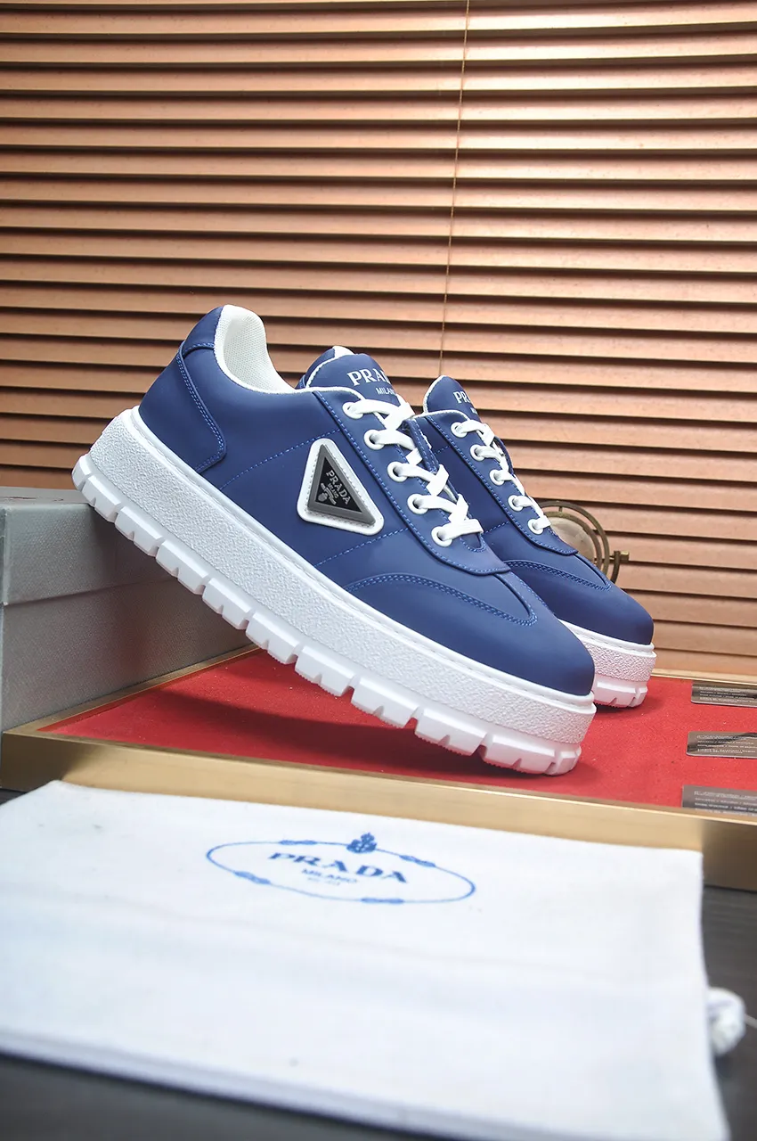 Men's shoes 💰580💶 [PRADA] Top original items, new seasonal styles, high-quality original items, top-grade high-mercerized cowhide combined with original breathable fabric + imported glue, imported stretch fabric inside with original cowhide feet, original thick outsole! Quality guaranteed! Code 38-45 (45 customized)